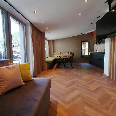 Haus Marion Haueis * Sankt Anton am Arlberg